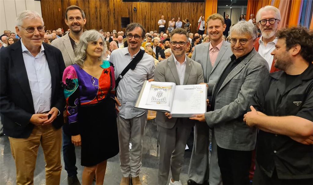 Ornamenta-Eröffnung mit Festakt und Regen