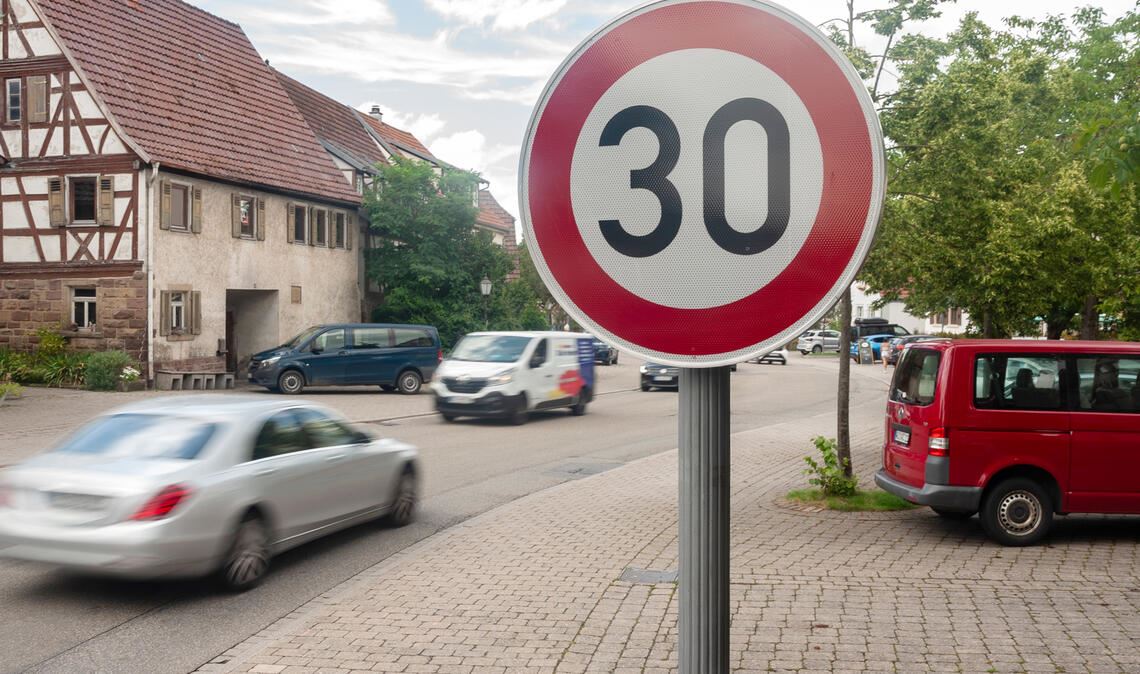 Nach langem Kampf: Auch in Ölbronn und Dürrn gilt Tempo 30