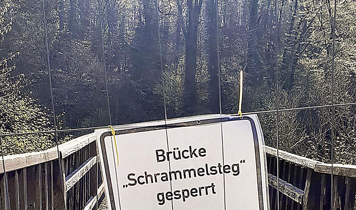 Bis auf weiteres kein Durchgang, doch 2024 soll ein neuer Steg kommen. Symbolfoto: Archiv