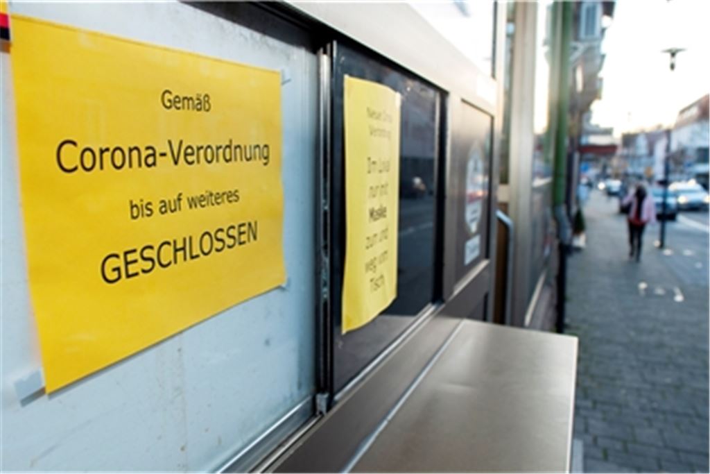 Bis mindestens Mitte Februar haben die meisten Geschäfte in den Innenstädten – im Bild die Bahnhofstraße in Mühlacker – geschlossen. Die Sorge wächst, dass manche nicht mehr öffnen.Fotomoment