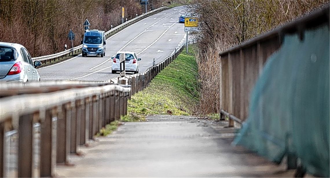 Bislang gibt es keinen durchgängigen Radweg entlang der Osttangente.Foto: Huber