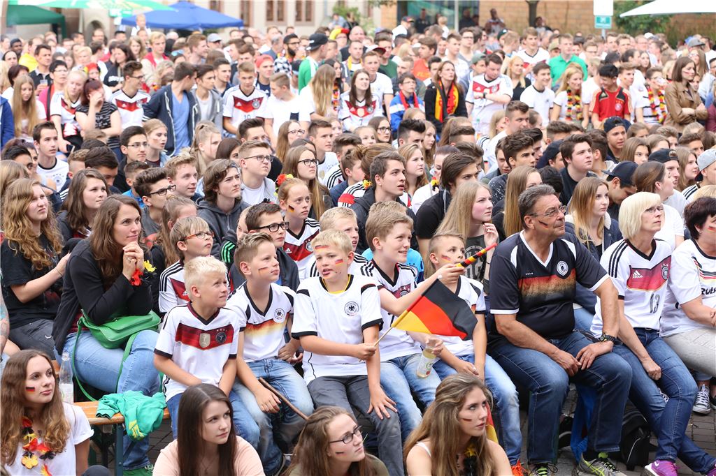 lh Public Viewing Deutschland Nordirland
