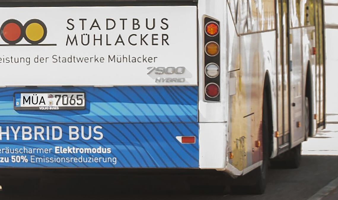 Bislang nur eine Fotomontage: Auch den heimischen Stadtbus-Verkehr würde ein eigenes Stadtkennzeichen für Mühlacker völlig neu und noch klarer verorten. Fotomontage: mt