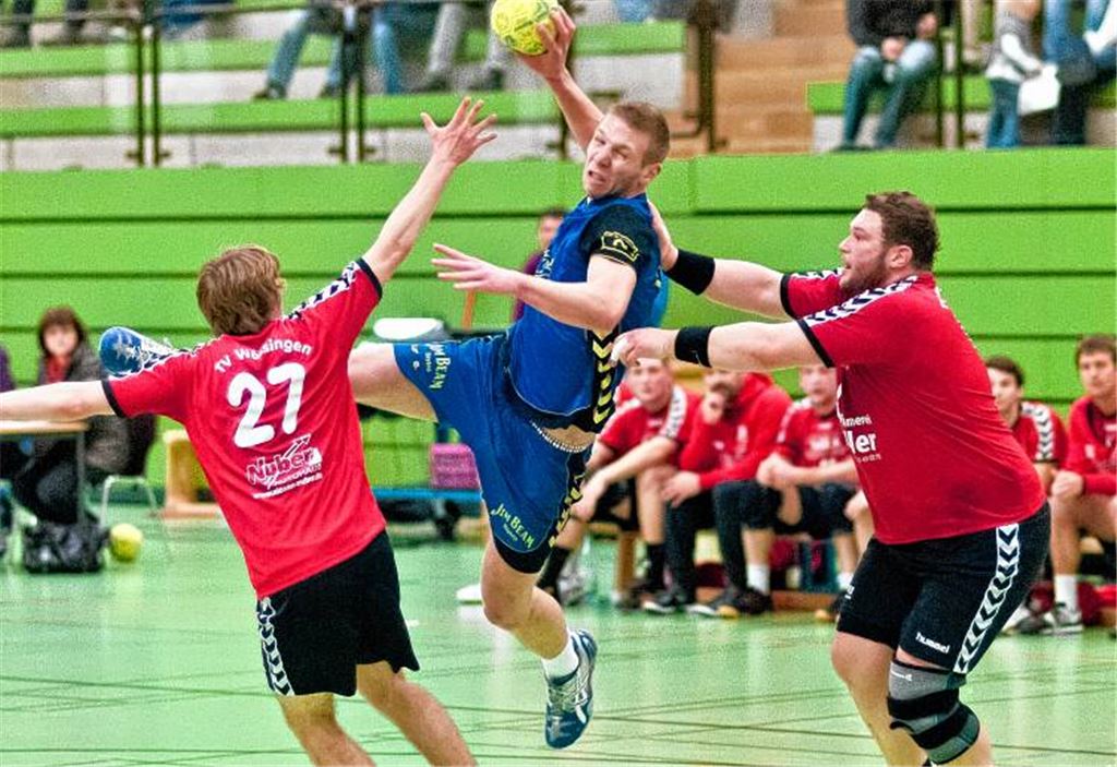 Blau-Gelb Mühlacker präsentiert sich endlich einmal gefährlich in der Offensive. Zum doppelten Punktgewinn reicht es dennoch nicht. Foto: Zschorsch