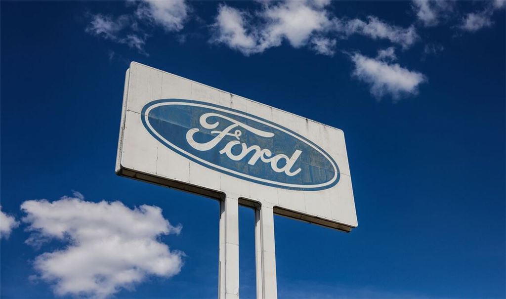 Blauer Himmel bei Sonnenschein - hat Ford nun eine bessere Zukunft?