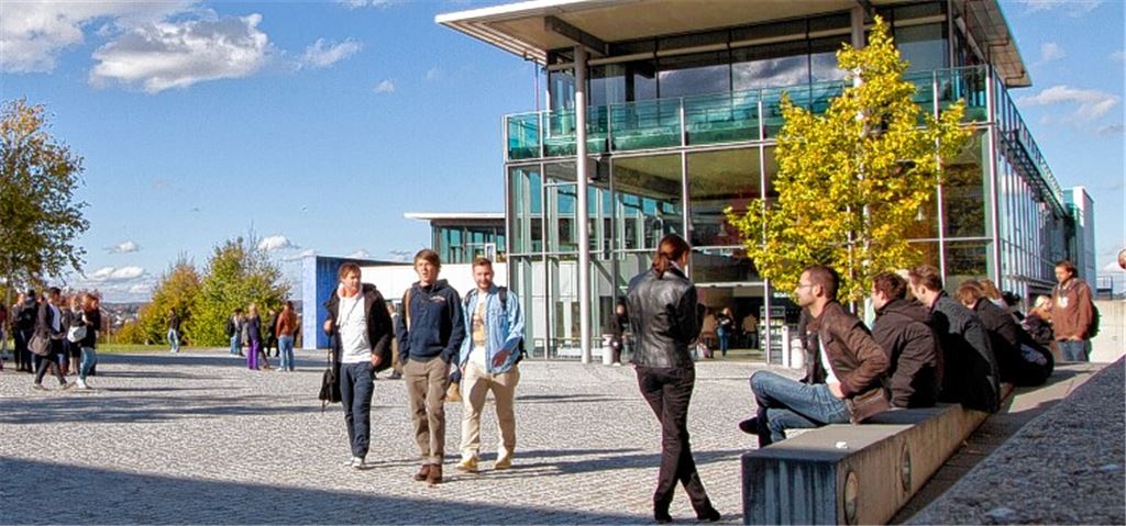 „Wissen in die Bevölkerung tragen“