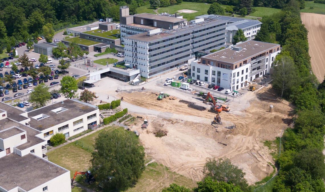 Wichtiger Baustein für den „Gesundheitsstandort“ Mühlacker Blick auf die Baustelle beim Krankenhaus. Foto: Fotomoment