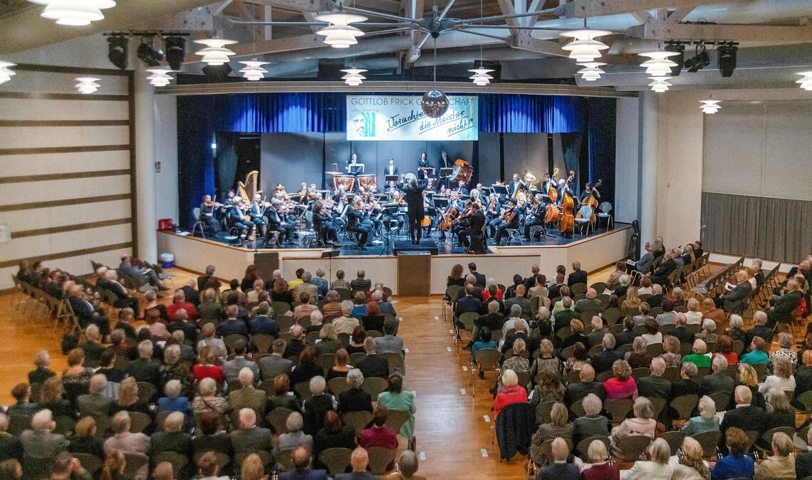 Blick in den Ameliussaal: Erstmals findet die Operngala der Gottlob-Frick-Gesellschaft in Niefern statt. Foto: Fotomoment