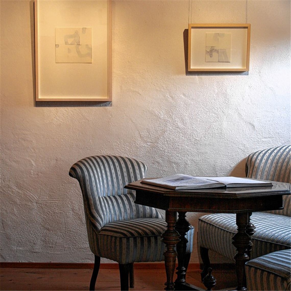 Blick in die Maulbronner Asperger-Ausstellung „_garden theme“.