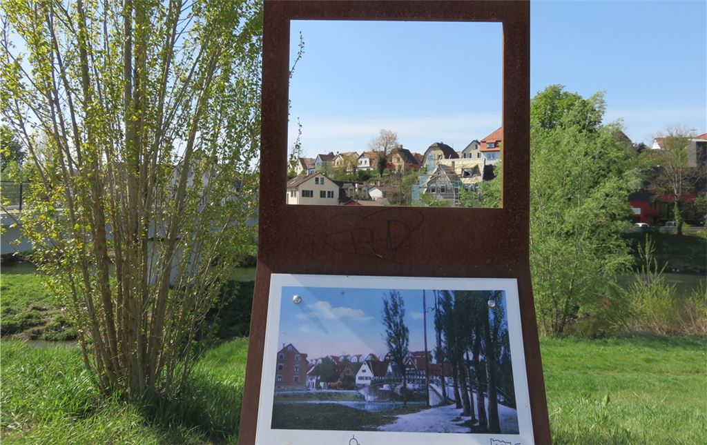 Blick nach Dürrmenz von der Mühlacker Enzseite aus. Der verbindende Steg hat auch schon in früheren Zeiten eine wichtige Rolle gespielt. Fotos: Becker