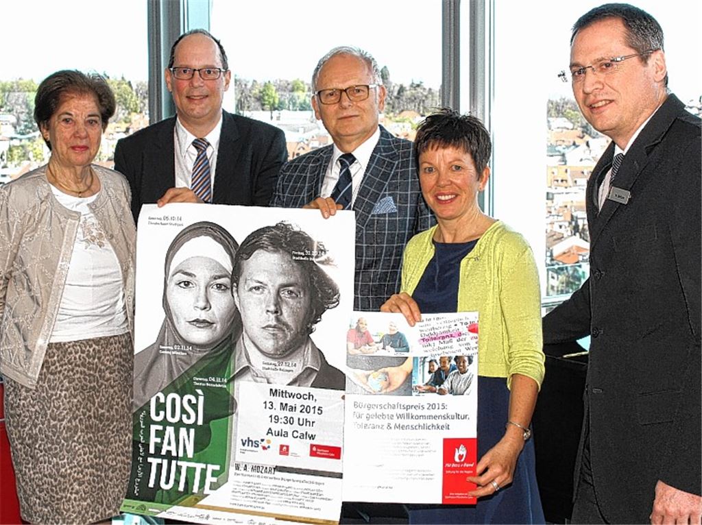 Brigitte Wetzel, Stephan Scholl, Karl Röckinger, Katrin Zauner und Matthias Belser (v.li.) stellen den Bürgerschaftspreis 2015 vor.