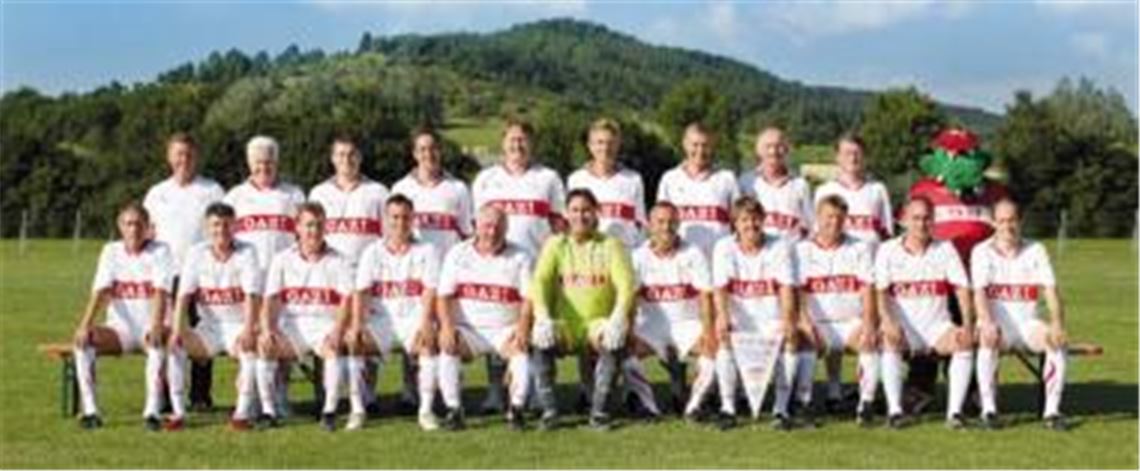 Buchwald, Gaudino, Allgöwer und Co.: Die Traditionsmannschaft des VfB Stuttgart gibt am nächsten Freitag ein Gastspiel in Lomersheim. Foto: privat