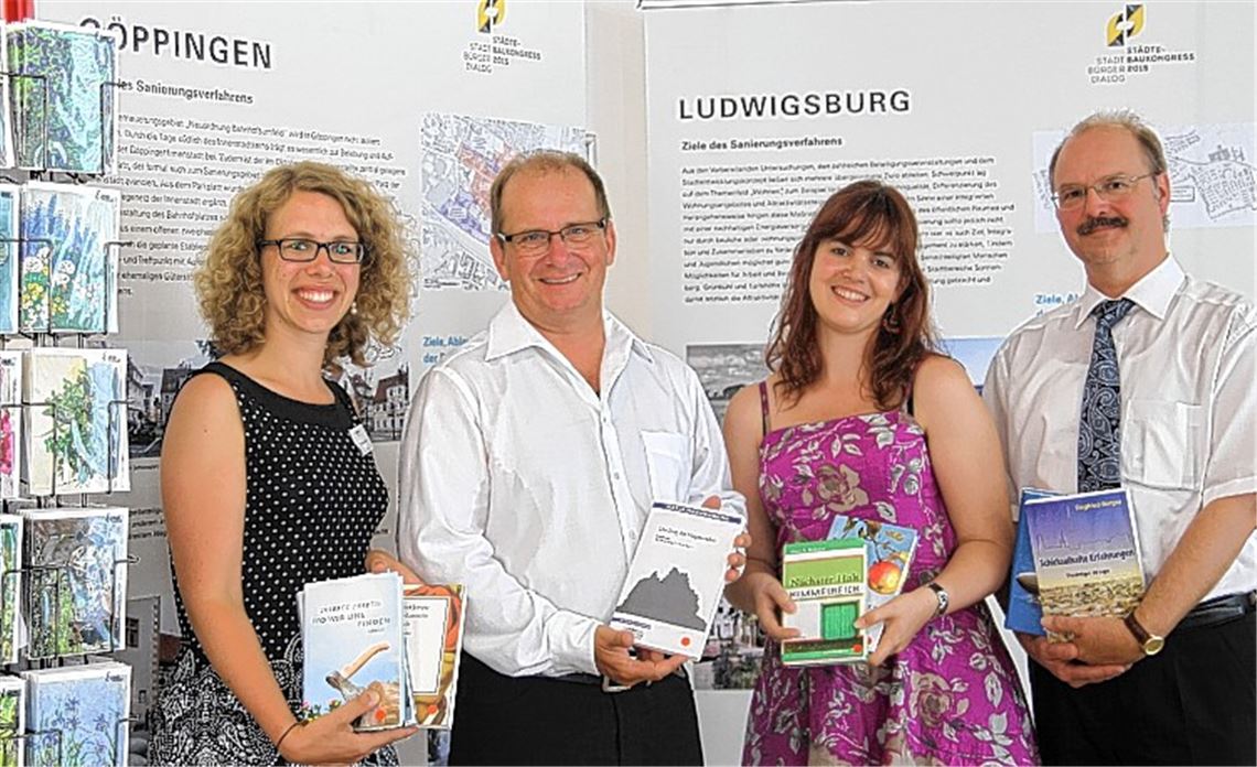 Bücher und städtebauliche Veränderungen treffen bei der neuen Ausstellungsperiode im Treffpunkt Baden-Württemberg in den Enzgärten zusammen.