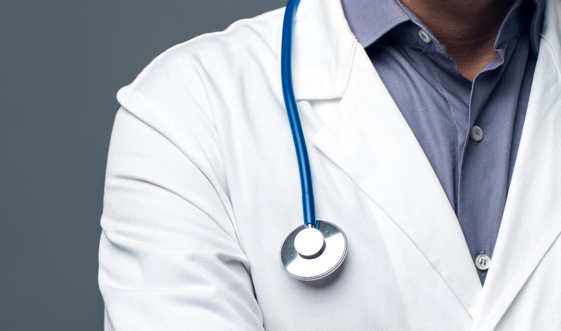 Bürgermeister Matthias Enz schaltet sich ins Ringen um Patientenakten nach plötzlicher Praxisschließung ein. Foto: Archiv/stokkete - stock.adobe.com