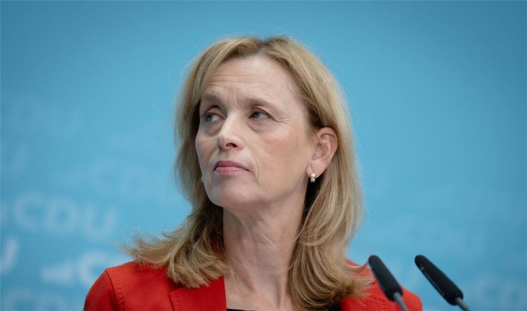 Bundesbildungsministerin Karin Prien hatte sich auf dem CDU-Bundesparteitag gegen den Antrag zum Elterngeld ausgesprochen.