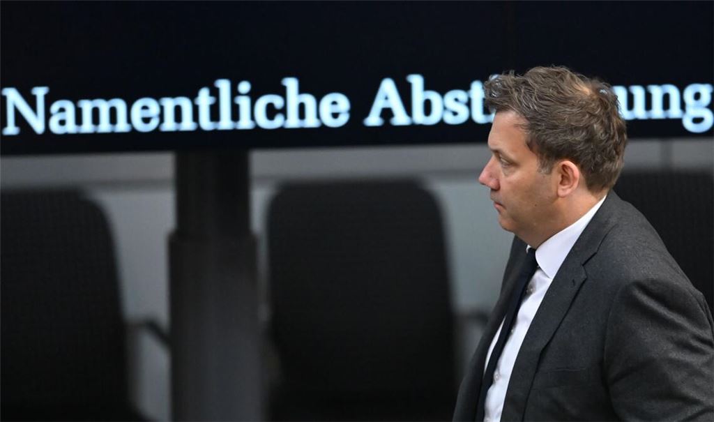 Bundesfinanzminister Lars Klingbeil verzichtet für die Entlastungsprämie auf Steuereinnahmen.