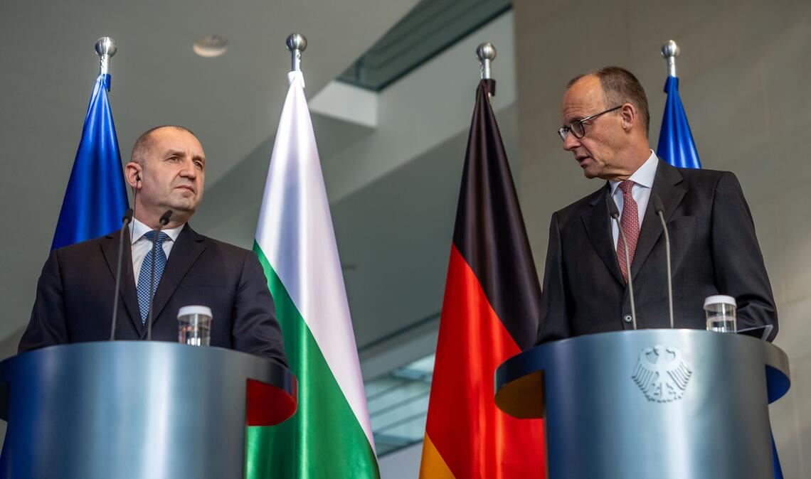 Bundeskanzler Friedrich Merz (CDU) empfing am Montag den bulgarischen Ministerpräsidenten Rumen Radew. (Archivbild)