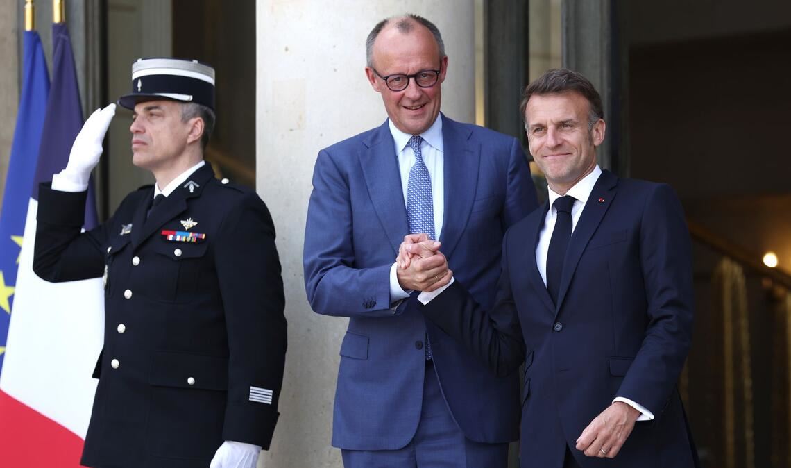 Bundeskanzler Merz nahm in der französischen Hauptstadt an den Beratungen über eine Sicherung der Straße von Hormus teil.