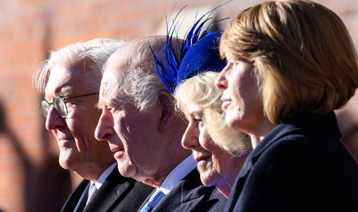Bundespräsident Frank-Walter Steinmeier und First Lady Elke Büdenbender wurden mit militärischen Ehren auf Schloss Windsor empfangen.