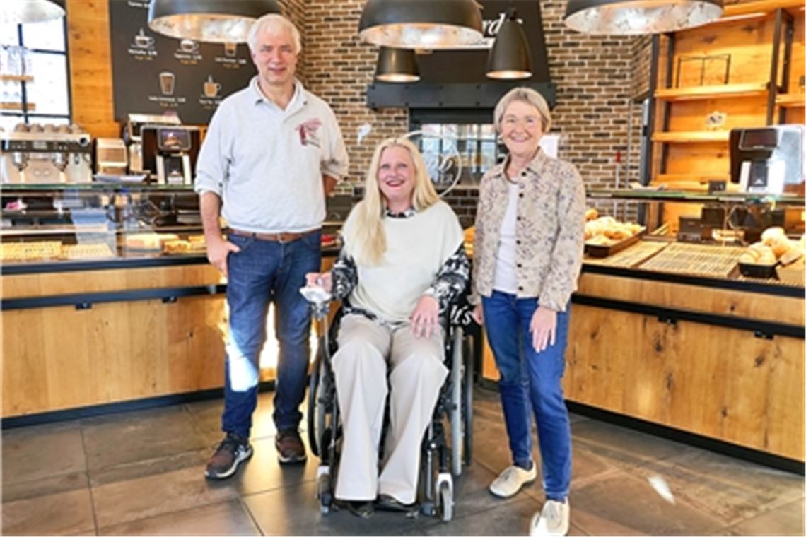 Bundestagsabgeordnete Stephanie Aeffner und Landtagsabgeordnete Stefanie Seemann (re.) zu Gast beim Knittlinger Bäckermeister Martin Reinhardt. Foto: privat