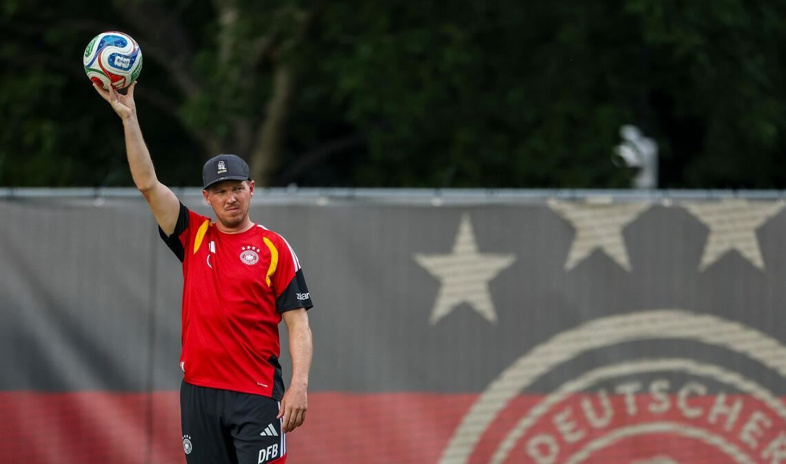Bundestrainer Julian Nagelsmann trägt die Last der WM-Verantwortung.