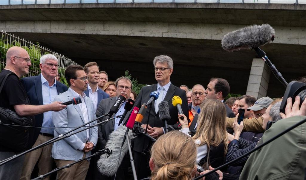 Bundesverkehrsminister Patrick Schnieder (CDU) hat versichert, dass die Bonner Nordbrücke für ihn derzeit oberste Priorität hat.