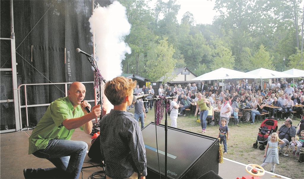 Buntes Programm für alle Altersgruppen: Der Förderverein Enzgärten meldet sich mit einem vollen Festivalprogramm an der stillen Enz zurück – inklusive Karaoke. Archivfoto: Stahlfeld