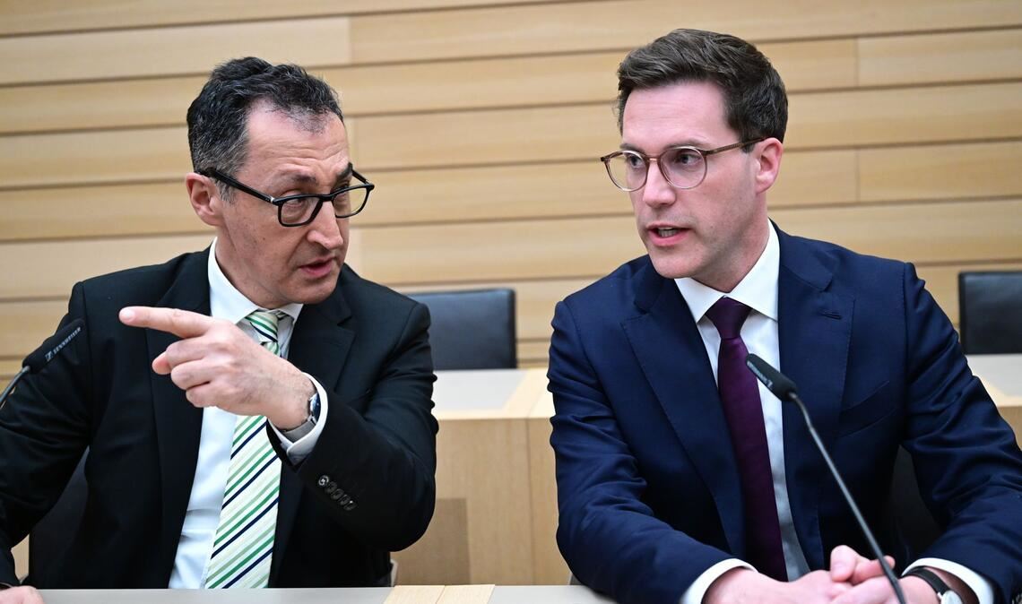 Cem Özdemir (Bündnis 90/Die Grünen) und Manuel Hagel (CDU) (Archivbild).