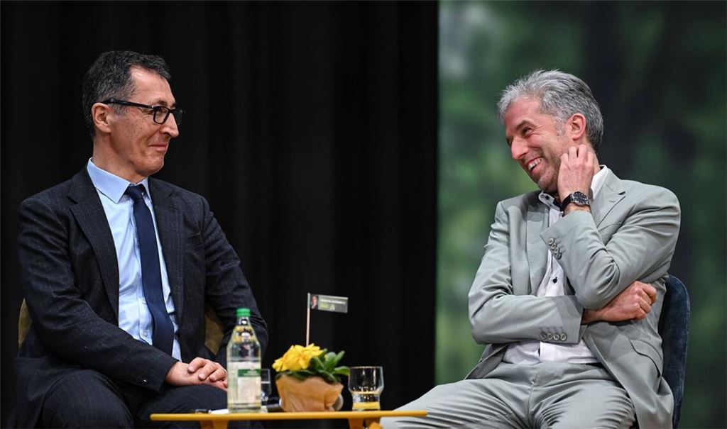 Cem Özdemir (links) und Boris Palmer. Letzterer hält sich alle Optionen offen, was sein mögliches Mitwirken an der nächsten Landesregierung angeht – und schließt sogar eine Rückkehr zu den Grünen nicht kategorisch aus.