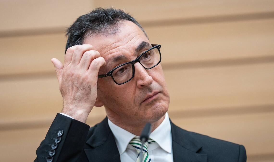 Cem Özdemir macht beim Rückzug von X nicht mit.