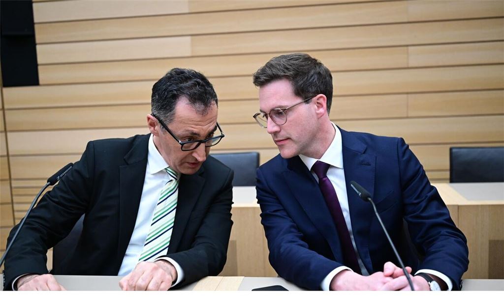 Cem Özdemir und Manuel Hagel werden mit jeweils sechs Parteikollegen die Gespräche führen.