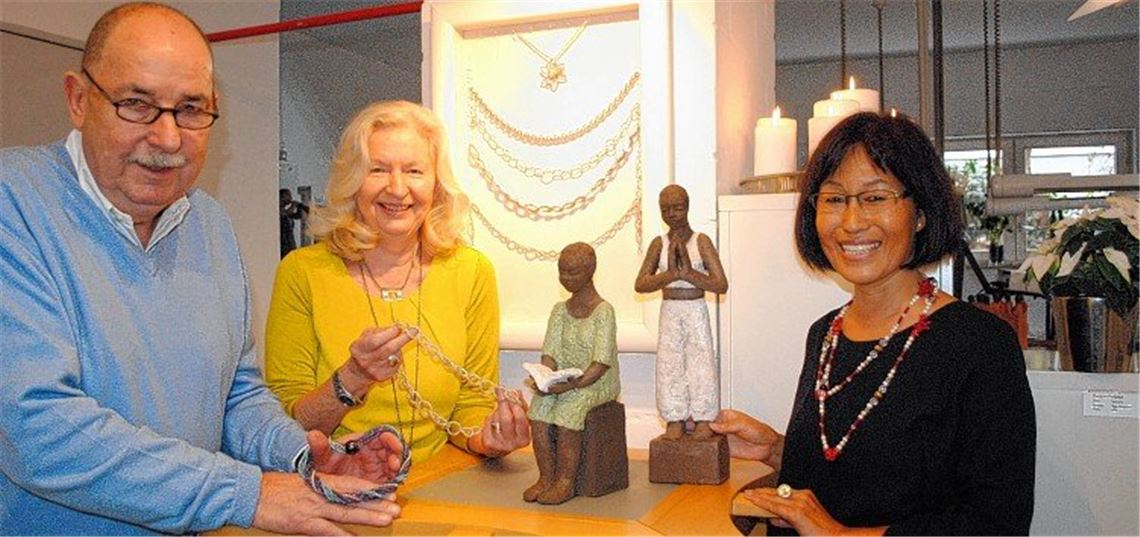 Schmuck und Keramik berühren die Seele Schmuck und Keramik berühren die Seele