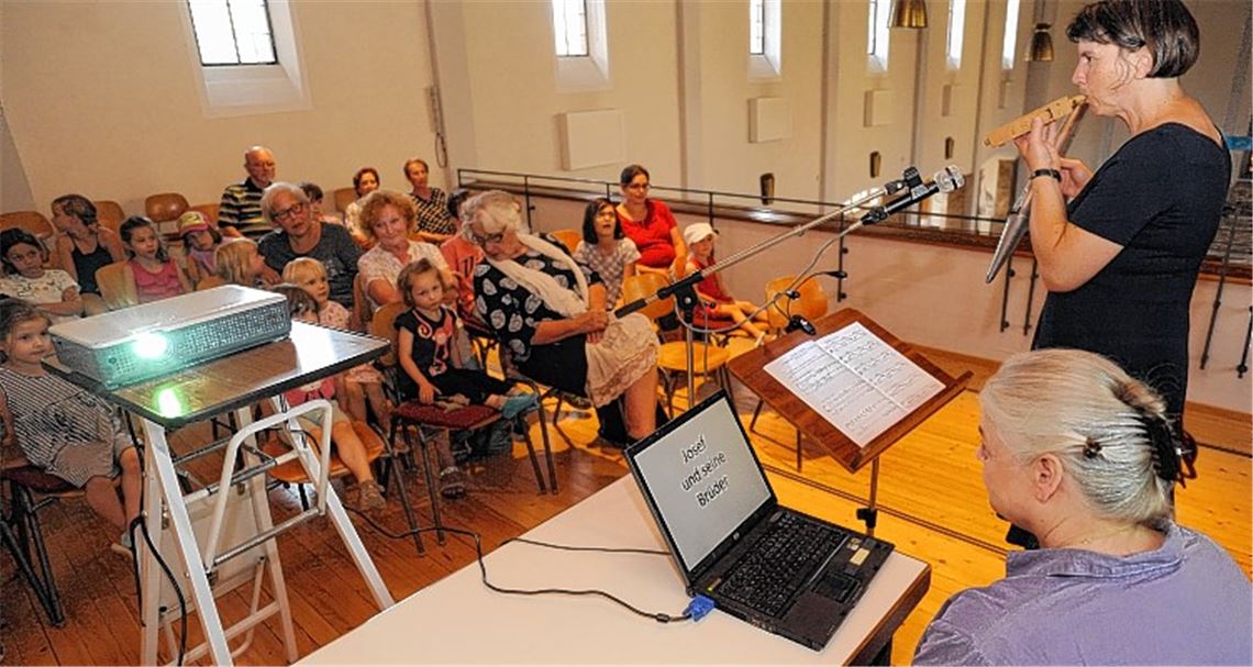 Kinder treffen Königin der Instrumente