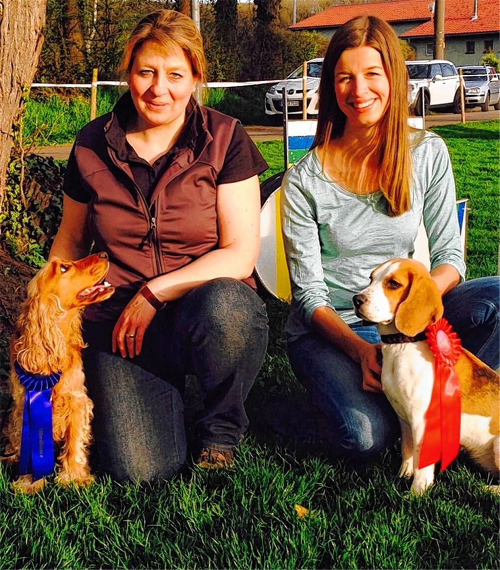 Christiane Weber mit Lilly (li.) und Daniela Albrich mit Paula.