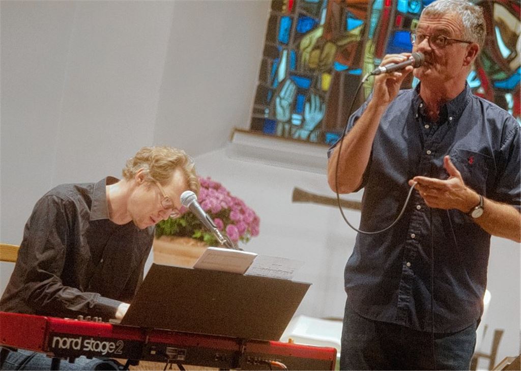 Liedermacher spürt dem Frieden nach