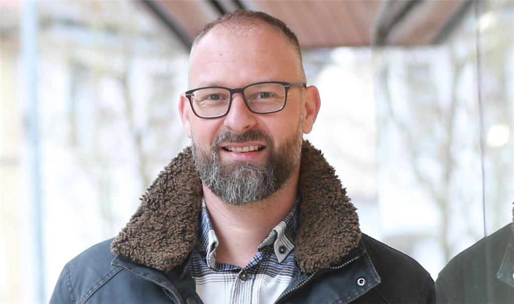 Citymanager Steffen Roller gibt Tipps für Geschenke in letzter Minute, die es in der Mühlacker Innenstadt gibt. Foto: Archiv