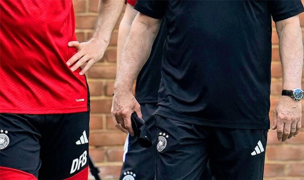 DFB-Sportchef Rudi Völler (rechts) und Bundestrainer Julian Nagelsmann haben in den kommenden Wochen viel zu besprechen.