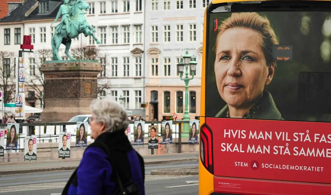 Dänemark hat ein neues Parlament gewählt - und wieder liegen die Sozialdemokraten von Regierungschefin Mette Frederiksen vorn.
