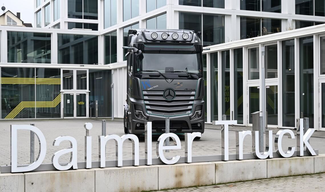 Daimler Truck verzeichnet Gewinneinbruch im vergangenen Jahr. (Archivbild)