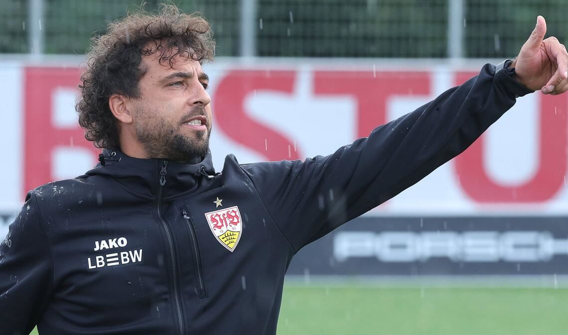 Daniel Jungwirth trainiert aktuell die U17 des VfB Stuttgart.