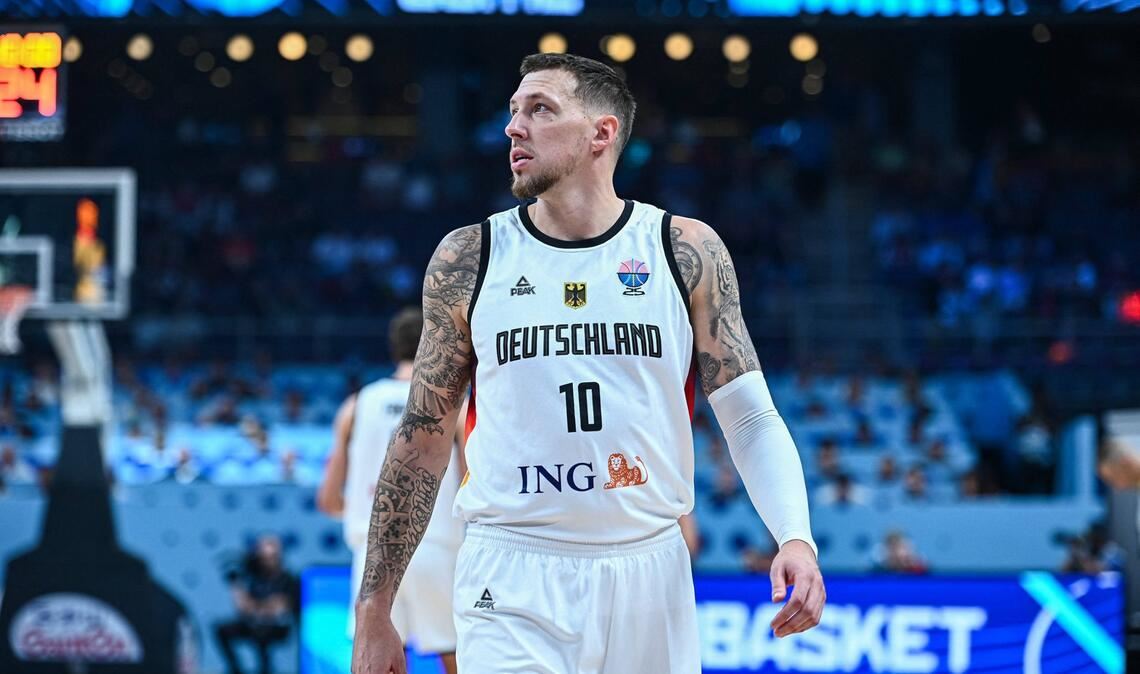 Wann und wo läuft heute Deutschland vs. Finnland? Daniel Theis beim Viertelfinalspiel gegen Slowenien.