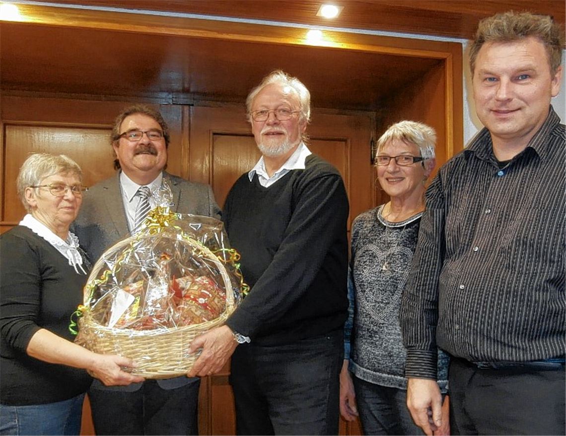 MGV-Chöre danken Walter E. Barth