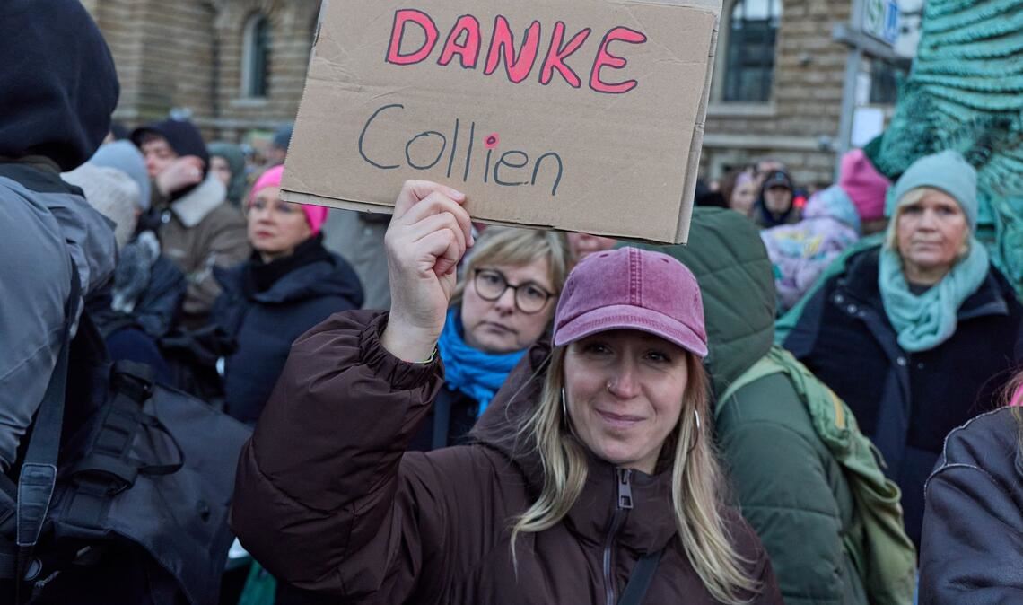 "Danke Collien" war auf einem Plakat zu lesen.