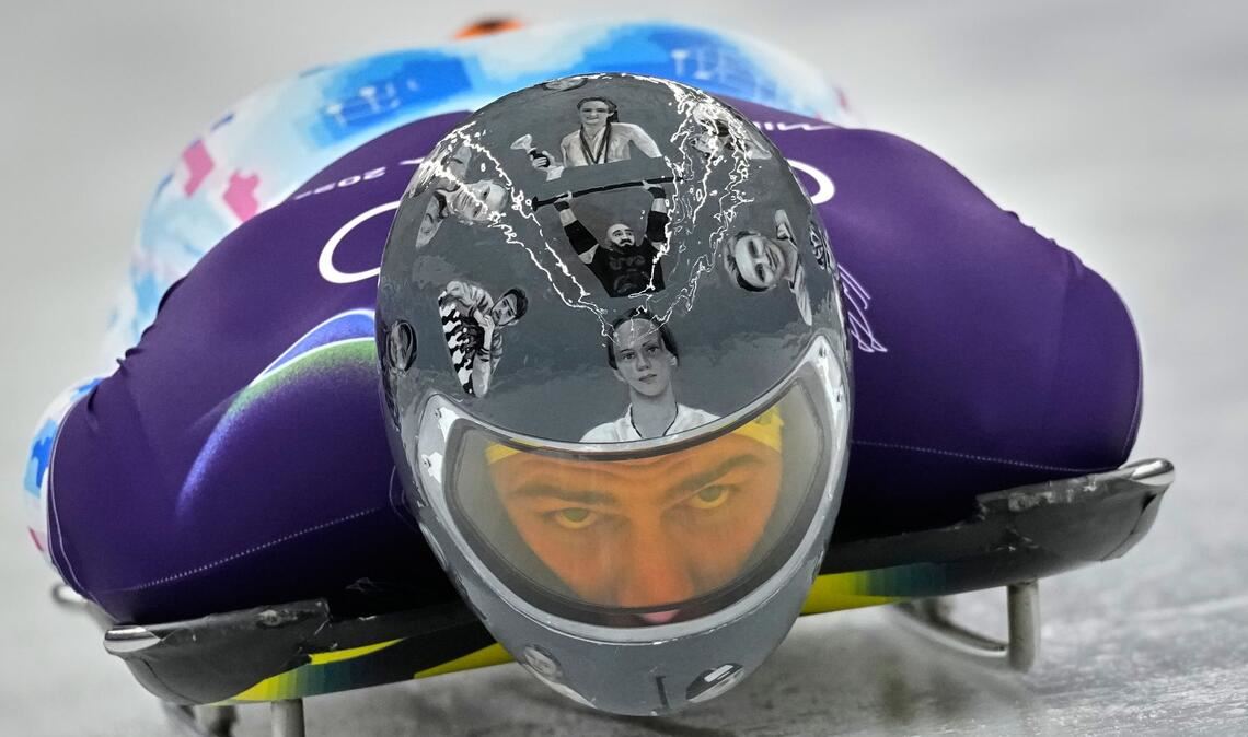 Darf seinen besonderen Helm bei Olympia nicht mehr tragen: Der Ukrainer Wladyslaw Heraskewytsch.