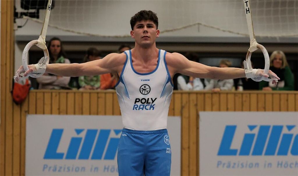 Dario Sissakis beim Kreuzhang an den Ringen. Foto: Ahrendt/privat