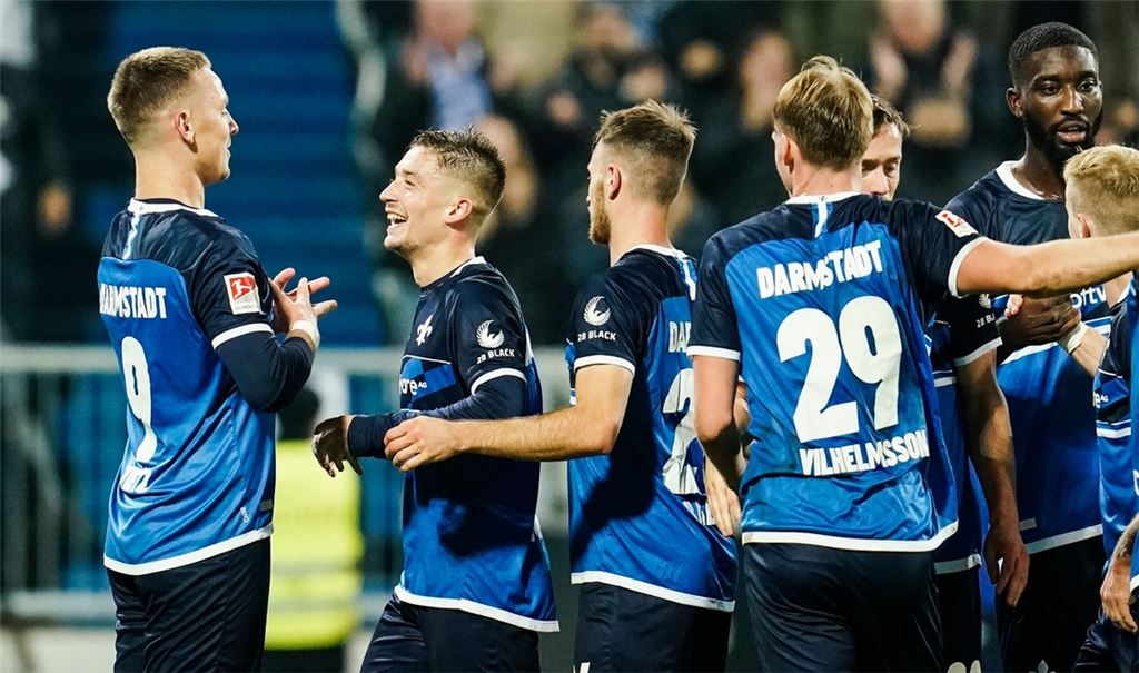 Darmstadt festigt dank des Sieges gegen Hannover Platz eins.