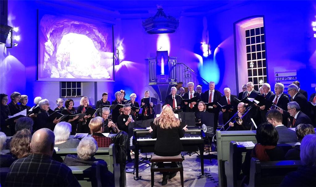 Das Adventssingen in der Waldenserkirche lockt zahlreiche Gäste an. Foto: Filitz