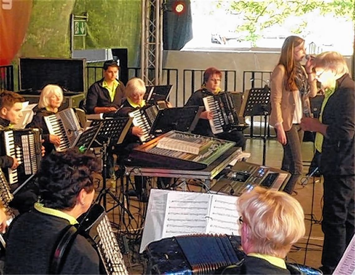 Das Akkordeonorchester.