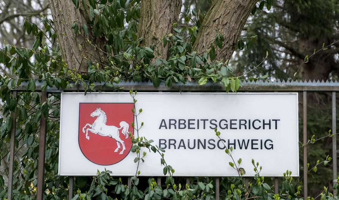 Das Arbeitsgericht Braunschweig hat eine Klage der AfD-nahen Arbeitnehmerorganisation Zentrum auf Zugang zum Werk der VW-Tochter Volkswagen Group Services in Isenbüttel abgewiesen. (Symbolbild)
