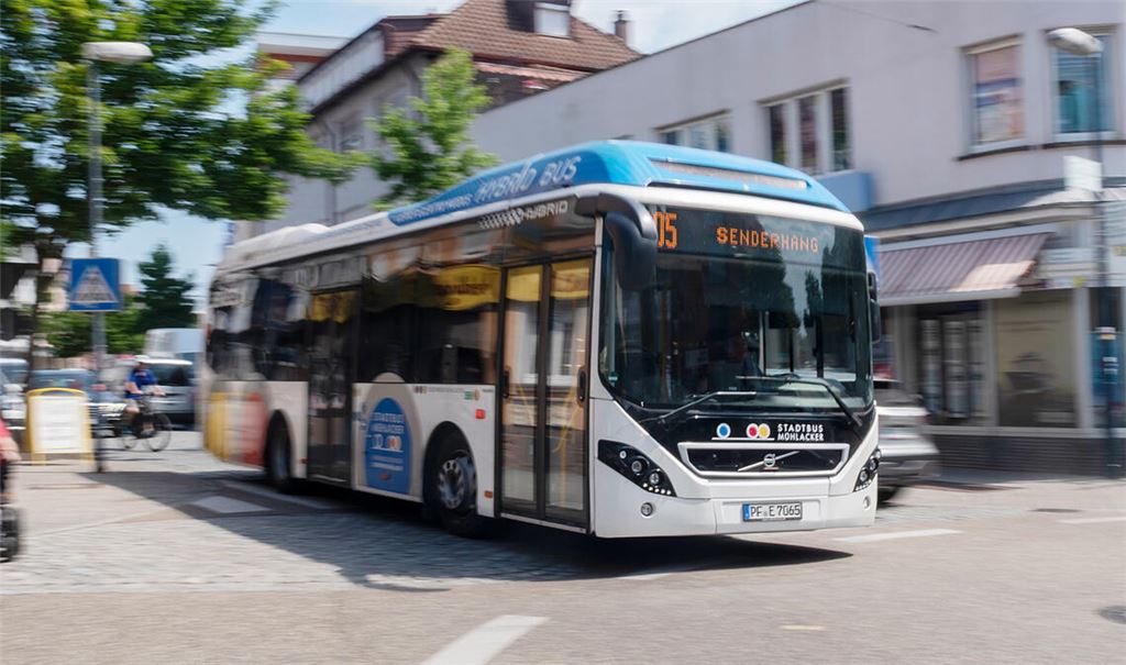 Das Bild trügt: Dynamisch sei, beklagen Kritiker, beim Stadtbusverkehr in Mühlacker beziehungsweise bei dessen Organisation momentan nur wenig. Archivfoto: Fotomoment